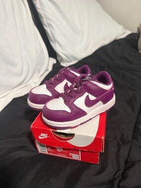 Nike Kids Purple and White Low-Top Sneakers